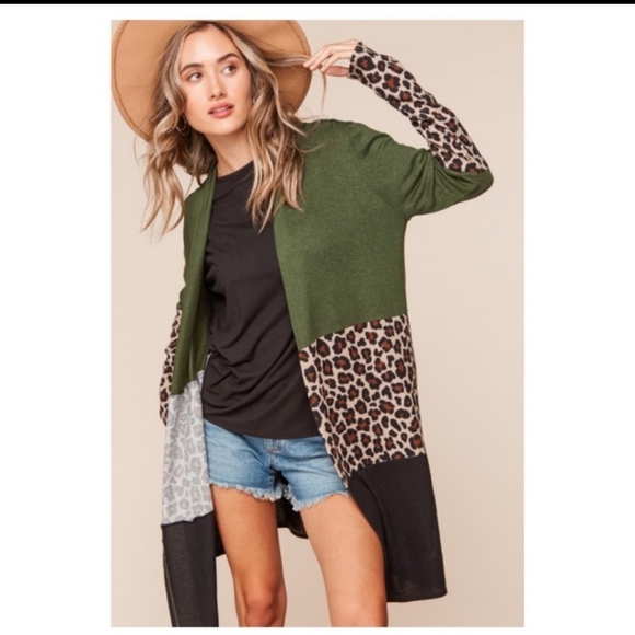 🔥$5🔥LEOPARD PRINT TWO TONE  SWEATER CARDIGAN - Picture 4 of 9